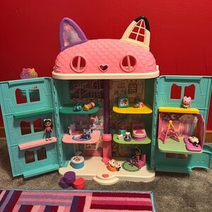 Gabby Dollhouse and figures